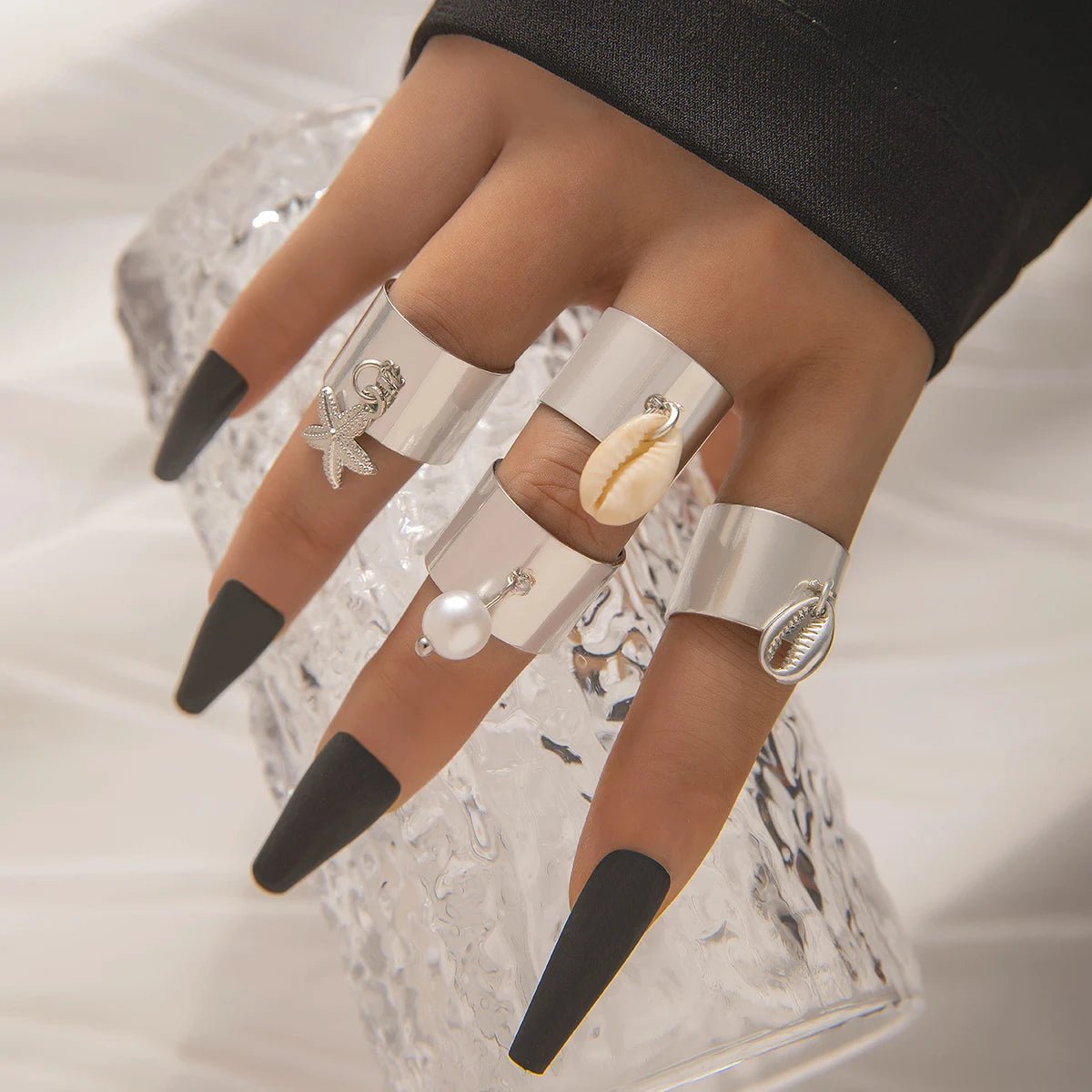 Bague Avec Pendentif Femme Ensemble De Quatre Pièces - Bijoux De Lune