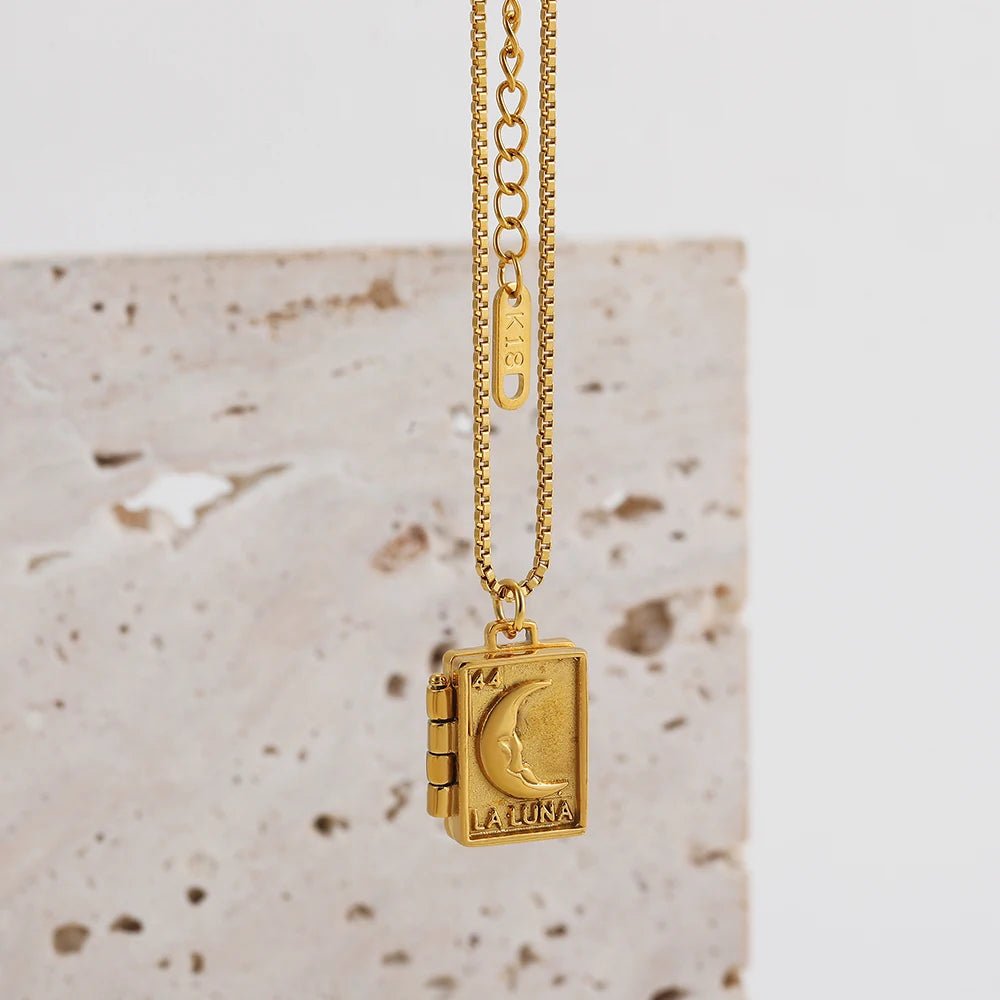 Collier Pendentif Porte Photo Coeur Gravé De Lune - Bijoux De Lune