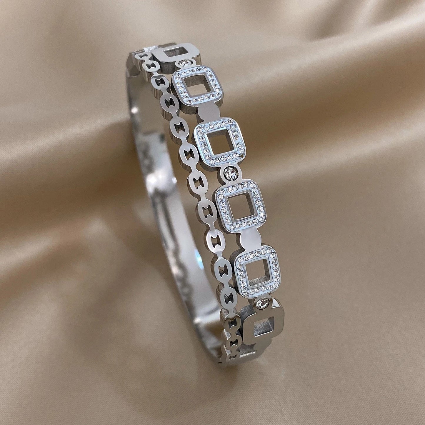 Bracelet Manchettes Femme Acier de Luxe Or Argent - Bijoux De Lune