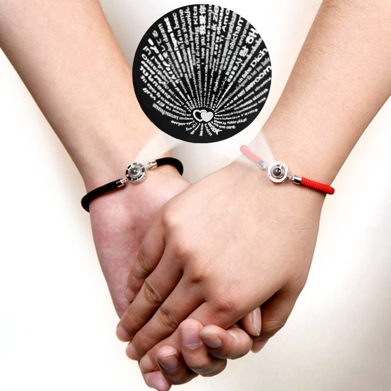 Bracelet Couple Distance "Je t'aime" en 100 langues Projection De L'heure - Bijoux De Lune
