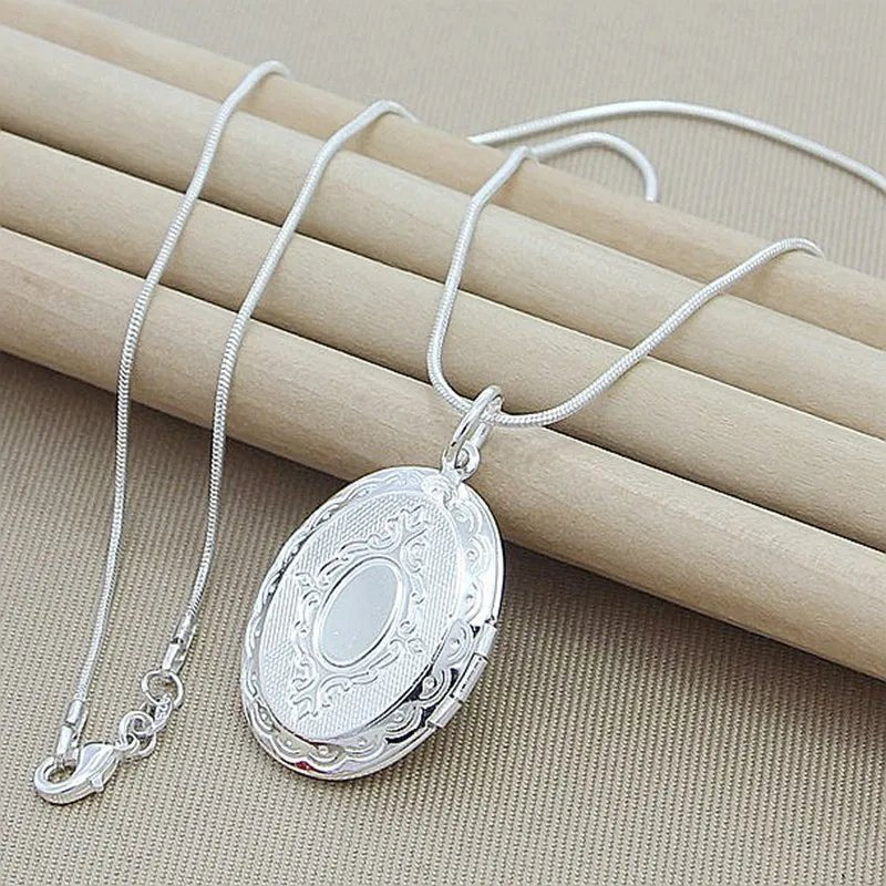 Médaillon Photo Pendentif Ovale Argent Motif Abstrait Brodé - Bijoux De Lune